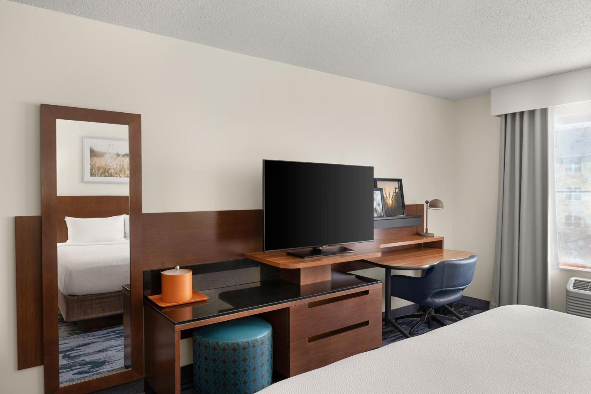 Hotel Fairfield & Naperville/aurora 3*